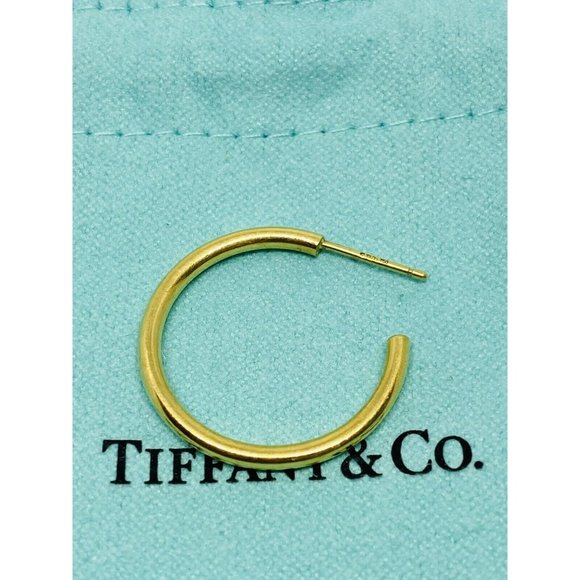 Tiffany & Co 18K Yellow Gold Single Hoop Earring 22MM - Picture 5 of 6